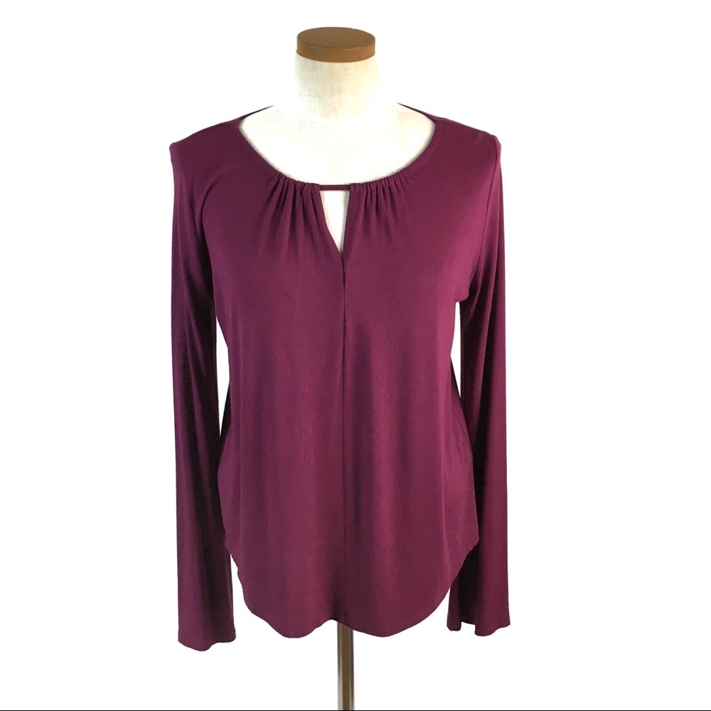 CLOUD CHASER MAGENTA LONG SLEEVE BLOUSE KEYHOLE M